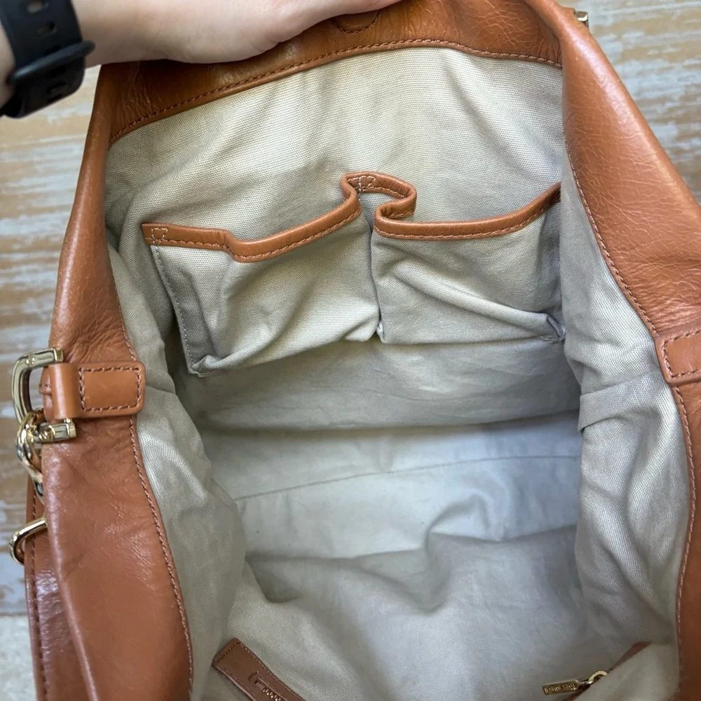 Tory Burch Dena Crossbody Purse Brown Leather Preppy Classic Gold Hardware